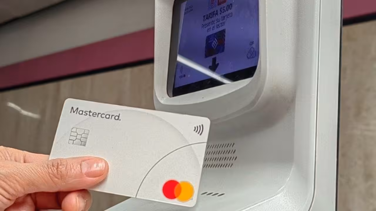 Ya puedes entrar al Metro con tu tarjeta bancaria