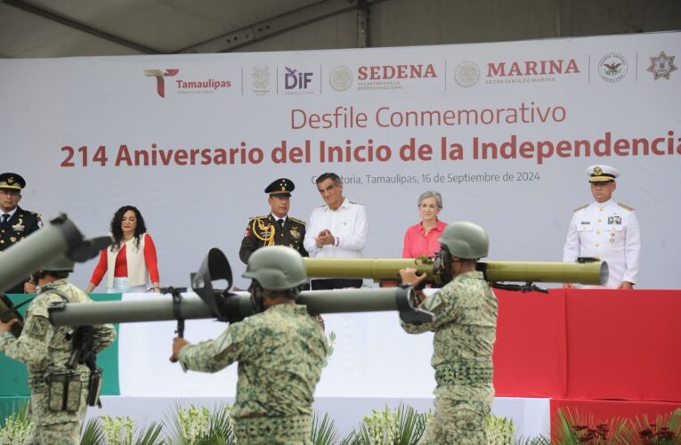 Presidió Américo Villarreal desfile cívico-militar por el 214 aniversario del inicio de la independencia