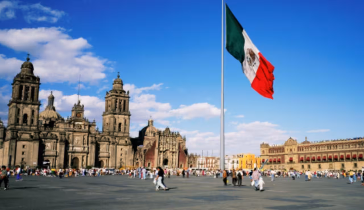 Moody’s advierte que aval a Reforma Judicial podría socavar calificación crediticia de México