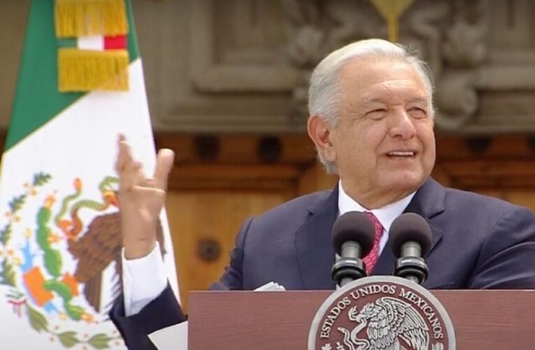 López Obrador hace consulta a mano alzada sobre Poder Judicial; gana el ‘sí’