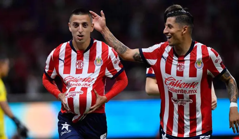 Chivas doma a La Fiera y escala al quinto sitio de la clasificación