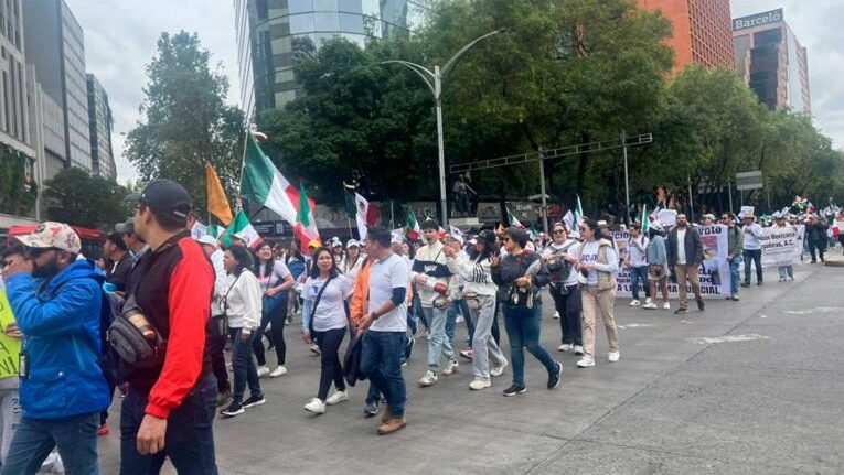 Domingo de movilizaciones en CDMX en pro y contra de la reforma judicial