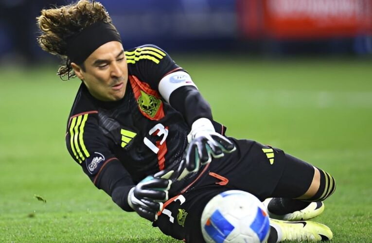 OCHOA, CERCA DE FICHAR CON AVS FUTEBOL SAD