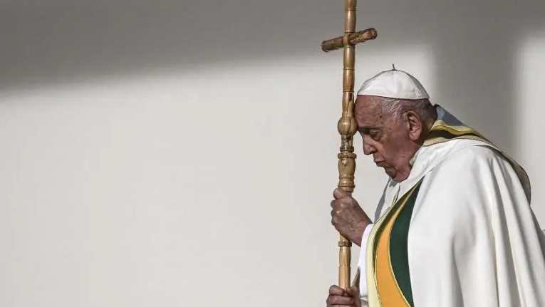 Exige el papa Francisco a obispos a no encubrir abusos sexuales