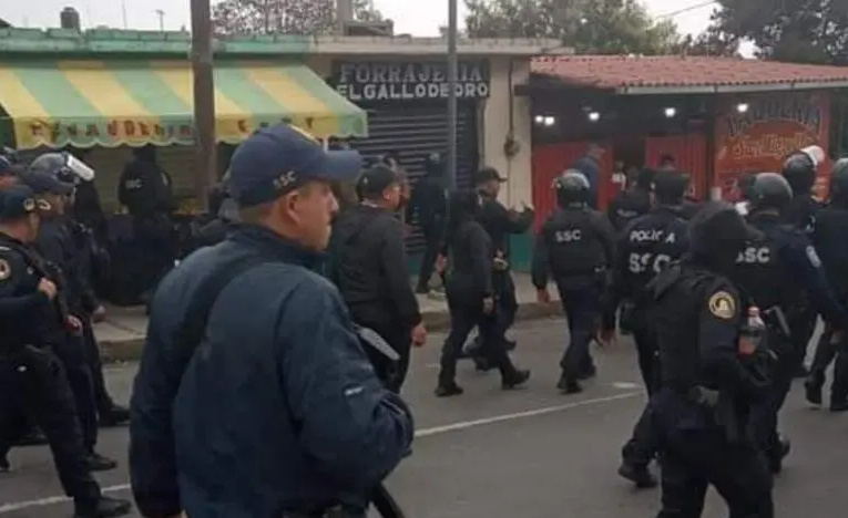 Pobladores matan a policía en San Miguel Xicalco, Tlalpan; al menos tres detenidos