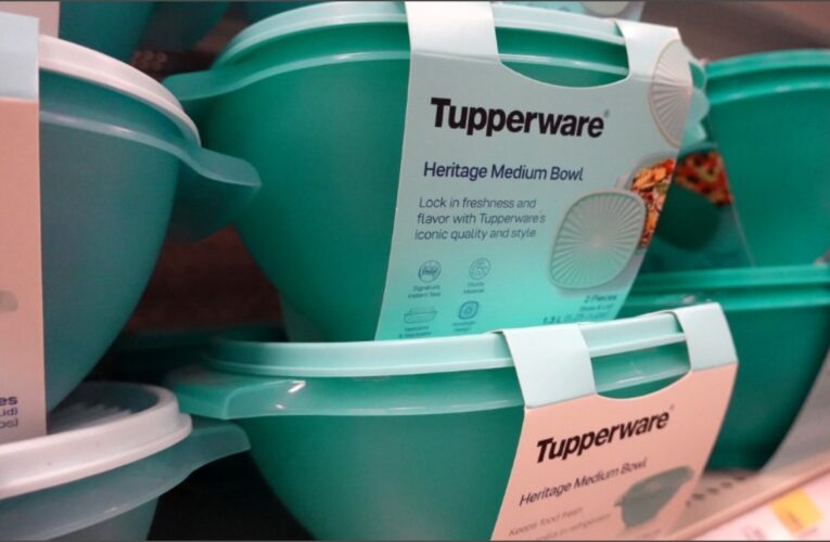 Tupperware, al borde de la quiebra; suspenden su cotización en Wall Street