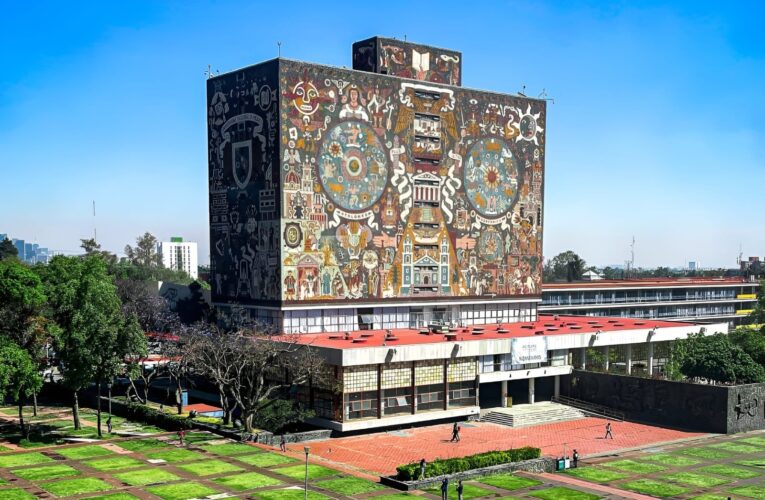 CELEBRA LA UNAM 114 AÑOS DE HISTORIA Y EXCELENCIA