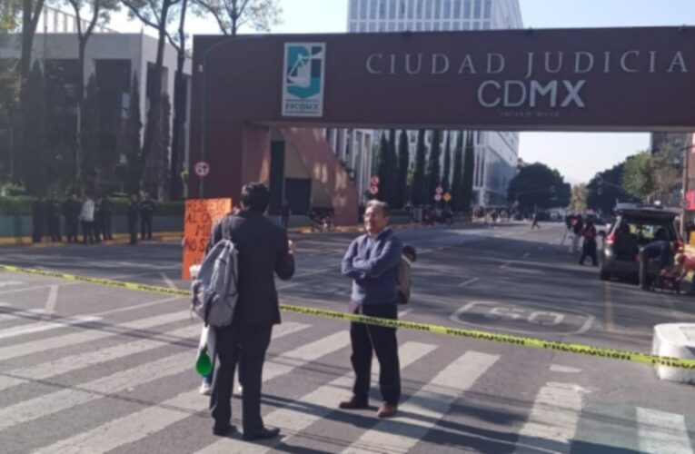 Bloqueo en Avenida Niños Héroes por protestas del Poder Judicial