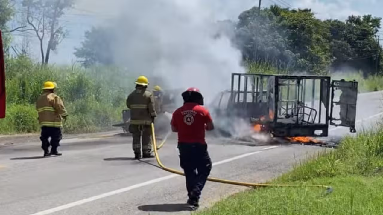 Tabasco: Queman comercios y vehículos en Villahermosa