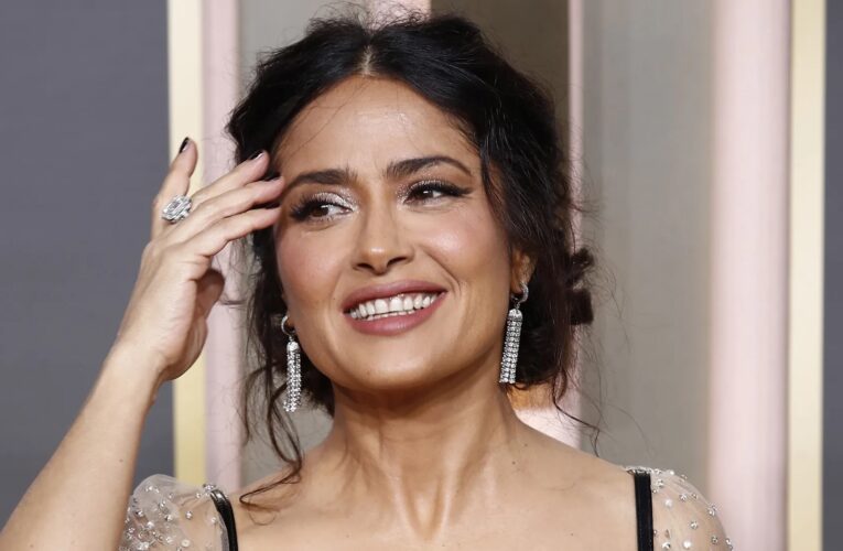 SALMA HAYEK SERÁ PRESENTADORA EN LOS GLOBOS DE ORO