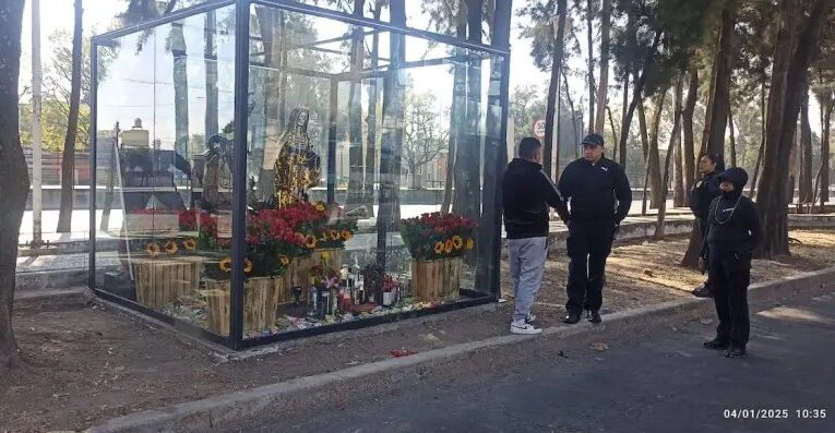 RETIRAN UN ALTAR A SATANÁS Y LA SANTA MUERTE EN IZTACALCO