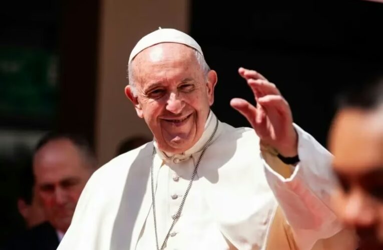 ROMA Y EL MUNDO LLORAN LA PARTIDA DEL PAPA FRANCISCO