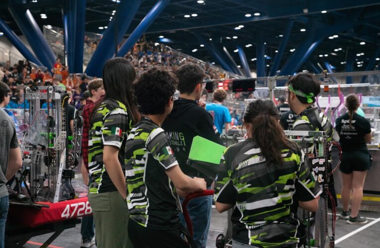 TECMILENIO GANA DOS PREMIOS EN EL MUNDIAL FIRST 2025