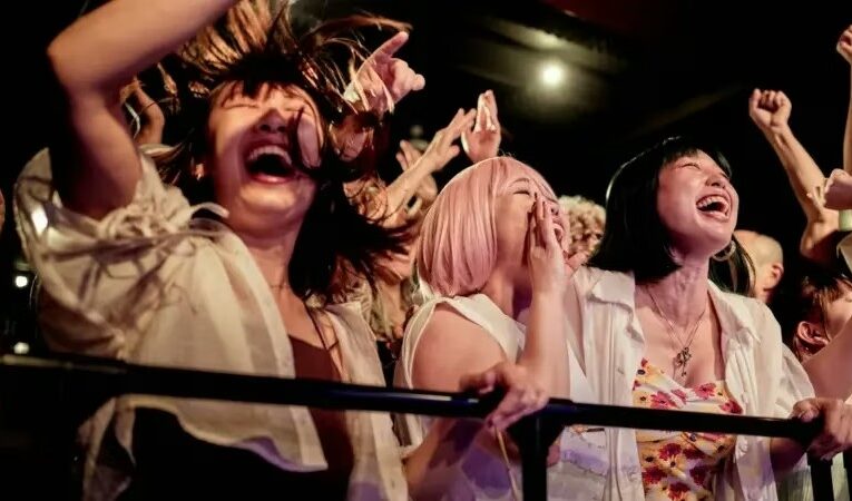 OSHIKATSU: EL FENÓMENO JAPONÉS QUE IMPULSA LA ECONOMÍA EN MEDIO DE LA CRISIS DEMOGRÁFICA
