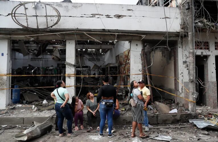 SACUDEN A COLOMBIA 16 ATENTADOS TERRORISTAS; EL AGRESOR DEL CANDIDATO URIBE SE DECLARÓ INOCENTE
