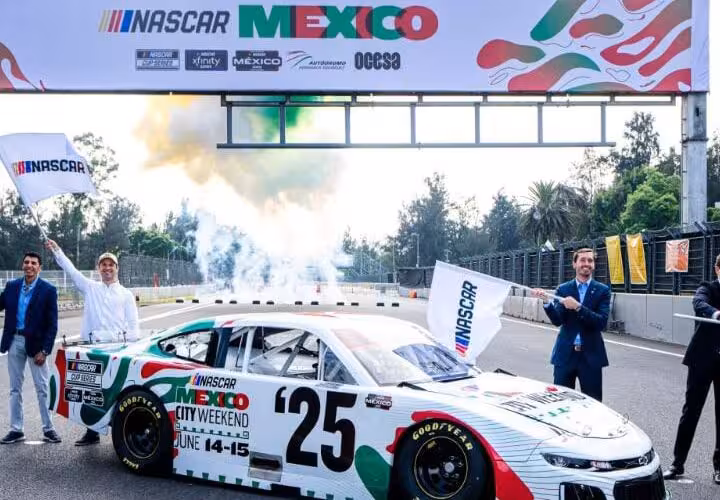 LA NASCAR CUP SERIES LLEGA A MÉXICO: PASIÓN POR LA VELOCIDAD Y MUCHA ADRENALINA