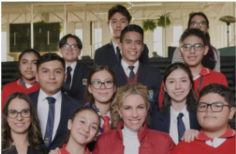 CINCO JÓVENES MEXICANOS RUMBO A PARÍS PARA LA OLIMPIADA INTERNACIONAL DE FÍSICA