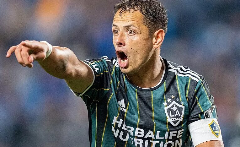 CRITICAN A CHICHARITO POR DISCURSO DE GÉNERO