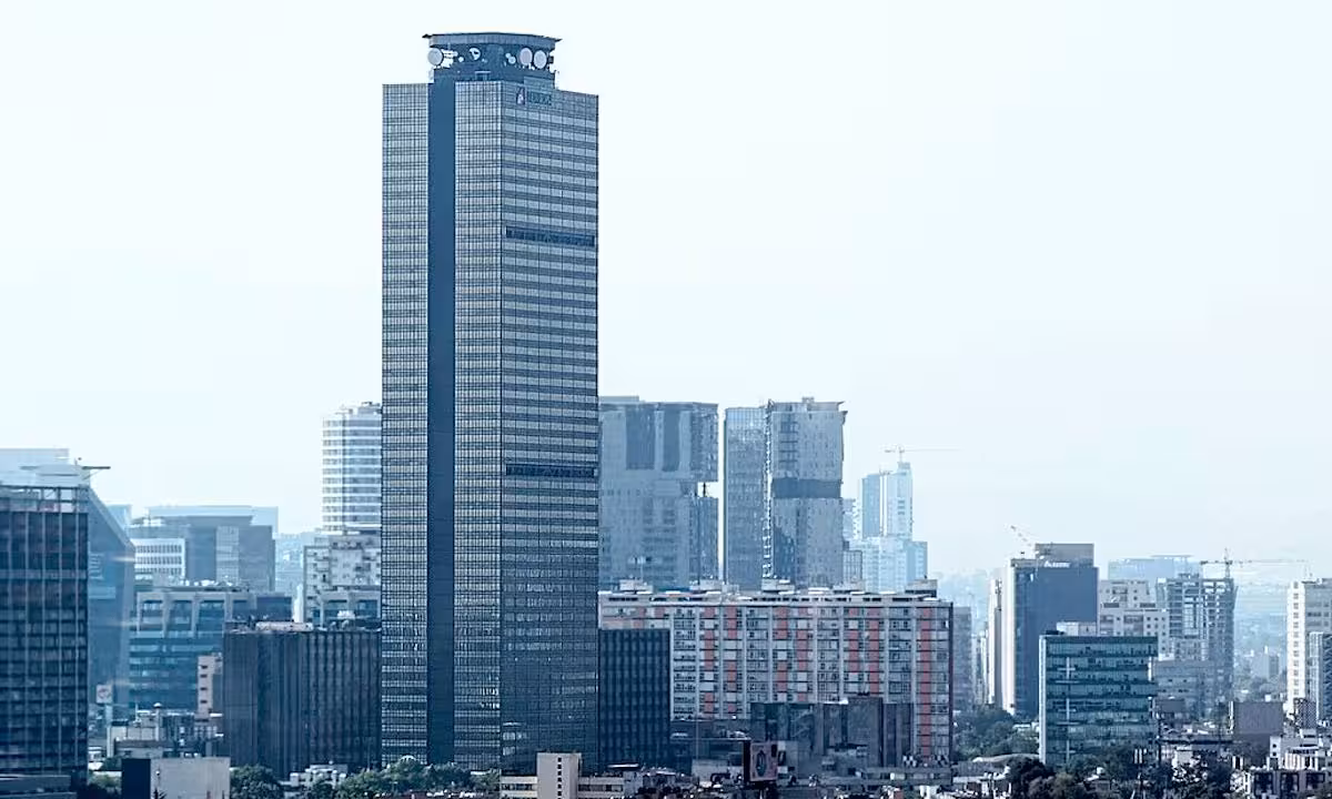 Va Hacienda por nueva acción para Pemex