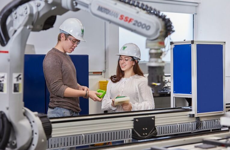 Nearshoring impulsa demanda de talento en comercio internacional
