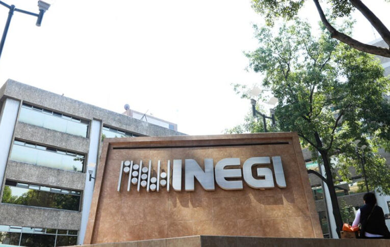 Más de 20 millones de mexicanas permanecen en pobreza: INEGI