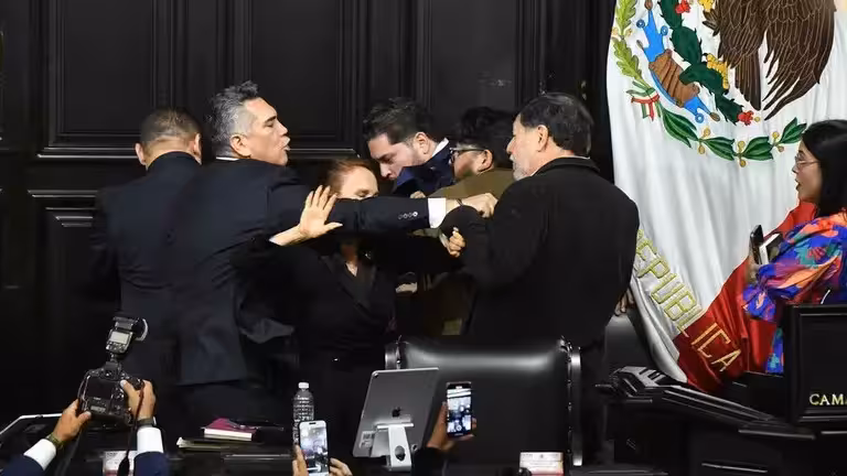 Alito vs. Noroña: pelea en el Senado tras la sesión de la Permanente; anuncian denuncias y posible desafuero