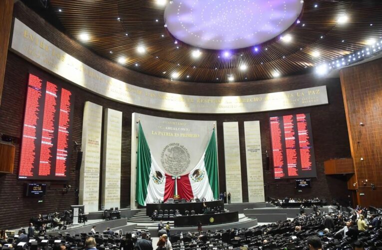 Diputados prohíben vender bebidas energéticas a menores; el dictamen pasa al Senado