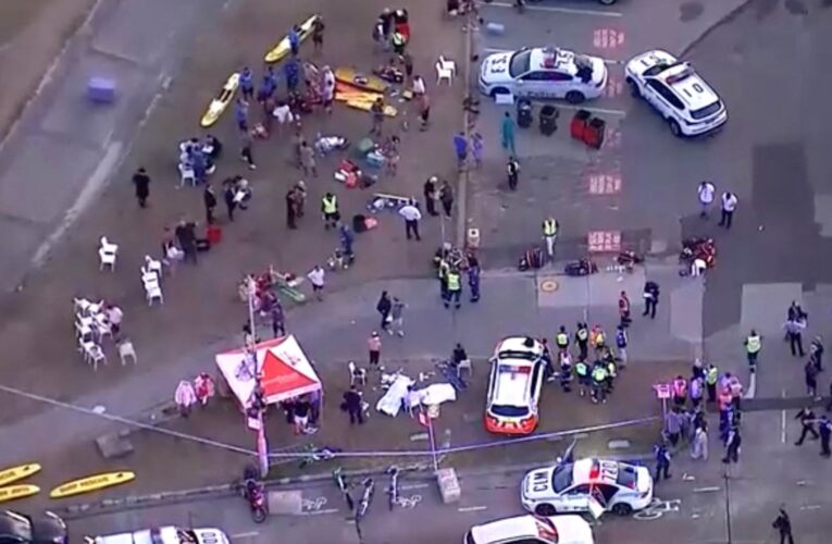 Quiénes eran los atacantes y otras 3 preguntas sobre el tiroteo que dejó 15 muertos en la playa Bondi Beach de Australia