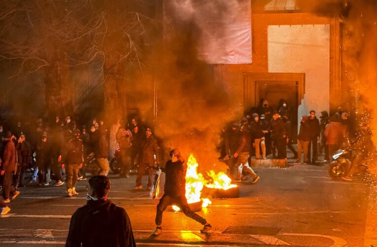 La brutal represión de las protestas deja saldo catastrófico en Irán