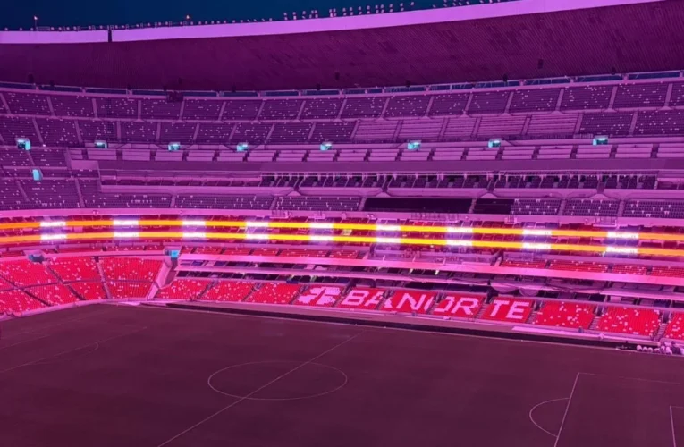 Preparativos mixtos para el Mundial 2026: amistoso de alto nivel, reinauguración de estadio y caos en el AICM