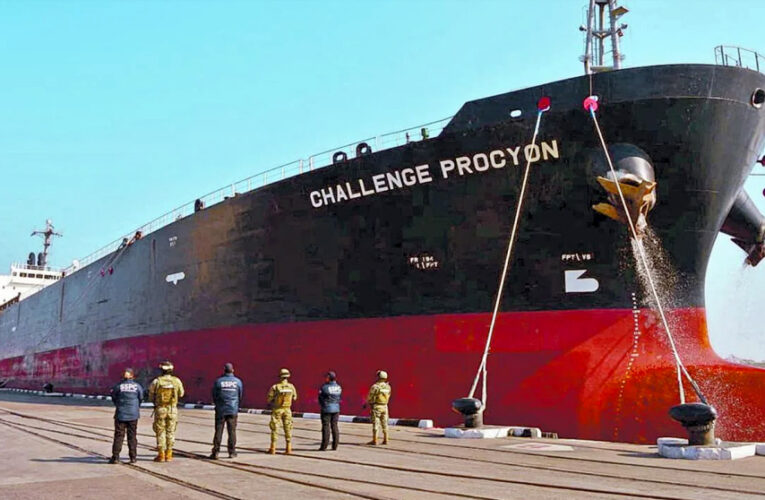 Asegura FGR más de dos millones de litros de hidrocarburo en Reynosa y 52 mil en Hidalgo