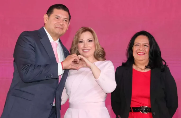 Presenta Ceci Arellano primer informe del SEDIF Puebla; CEPOSAMI supera 5 mil atenciones
