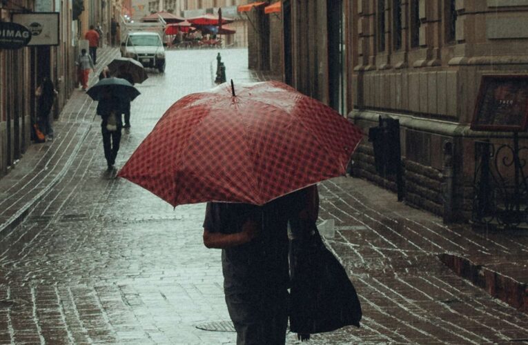 Emite SMN alerta por calor extremo de hasta 45 °C y lluvias fuertes en el sur de México