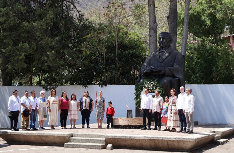 Sheinbaum encabeza conmemoración del natalicio de Juárez en Guelatao y nombra Embajadora Histórica a Margarita Maza