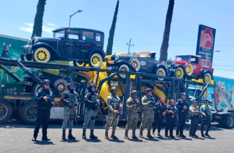 Recuperan nodriza con vehículos de colección en Tecamachalco tras reporte en autopista