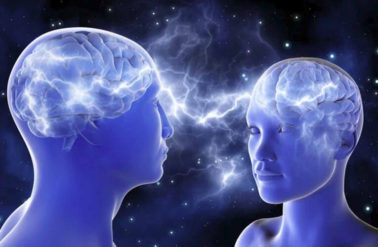 Debate en la capital sobre el impacto estético y social de la inteligencia artificial