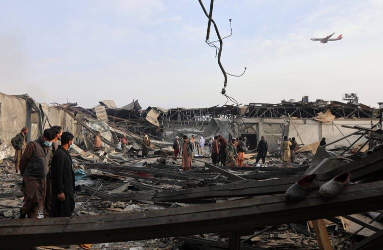 Bombardeo a hospital en Kabul deja cientos de muertos