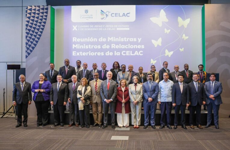 Líderes en Cumbre de la CELAC exigen multilateralismo y rechazan el colonialismo