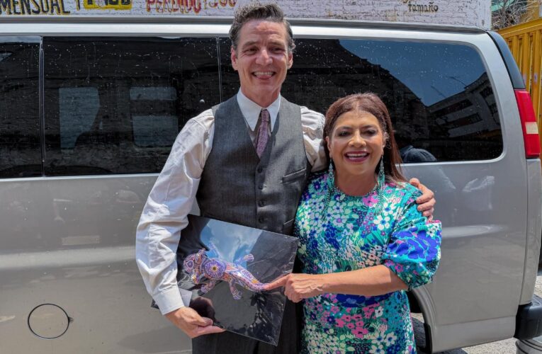 Pedro Pascal celebra su cumpleaños 51 en locación de filmación en CDMX