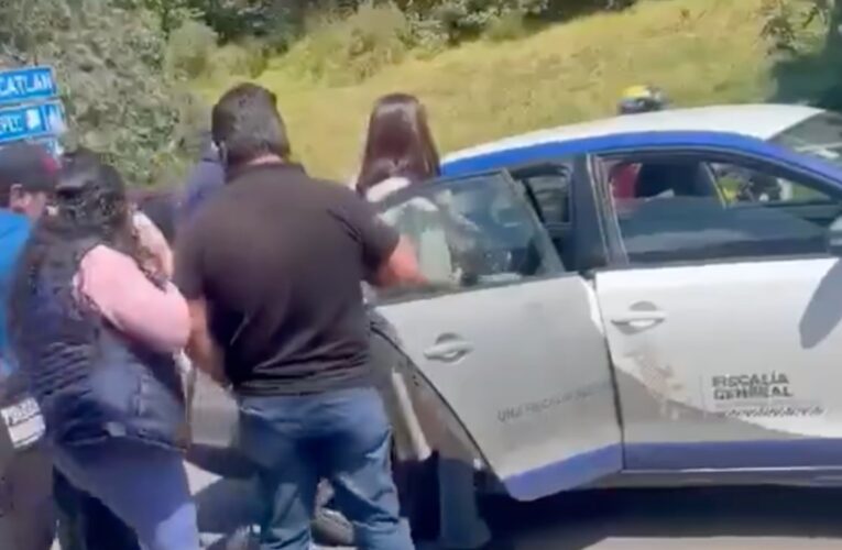 Detienen a exreina de la Feria de la Manzana de Zacatlán por presunto fraude inmobiliario