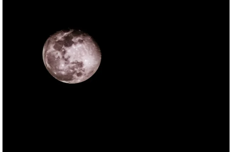 La Luna Rosa será visible del 1 al 3 de abril; alcanza su punto máximo este 1 de abril