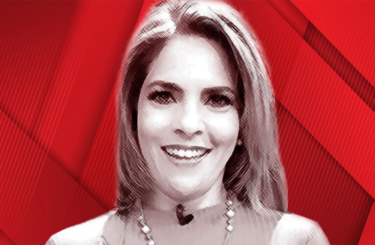 Alejandra Guzmán sufre caída en su hogar y lesión en cadera tras tropezar con su perro