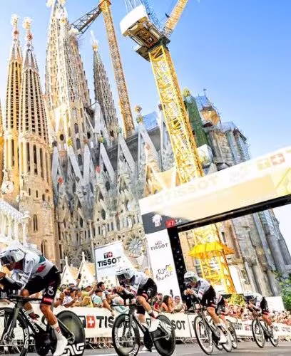 Isaac del Toro debuta en el Tour de Francia y se ubica sexto en la primera etapa